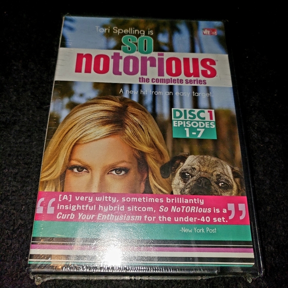 Tori Spelling is So Notorious (complete series) DVD set - Picture 3 of 7